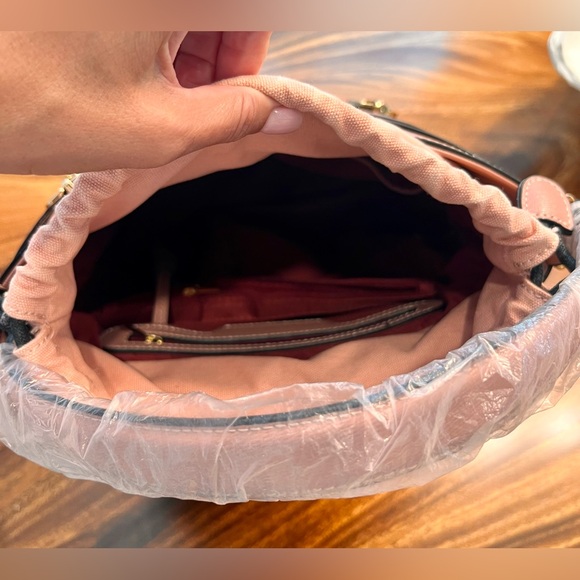 American Bee Bucket Bag in Mauve Pink w Gold Buckles NWT - Picture 6 of 17